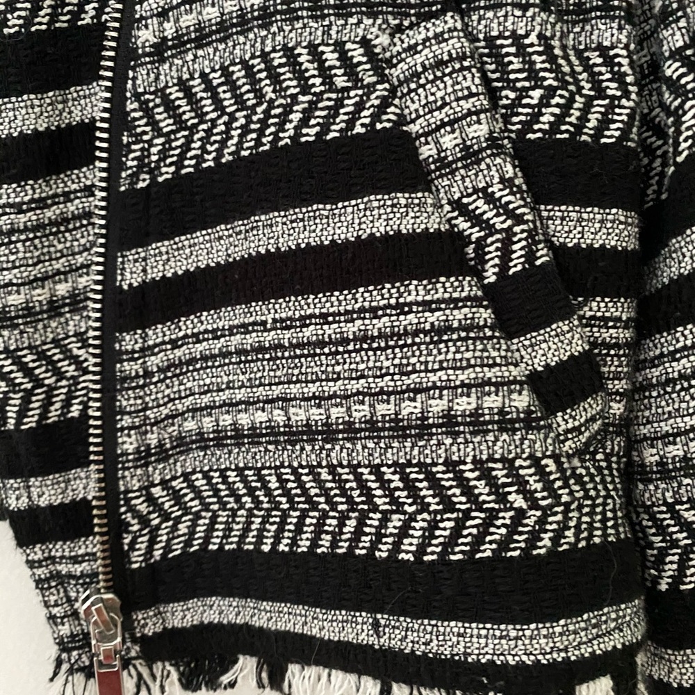 2/$25 Divided H&M Jacket - Picture 5 of 7